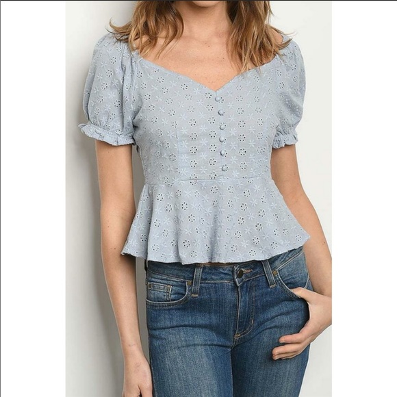 New Top, Puff Sleeves, Open Eyelet Design, NEW - Picture 5 of 5